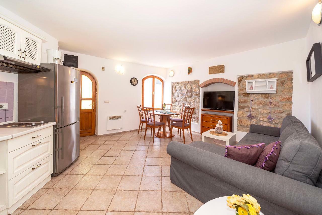 Mediterranean Apartment Korina Башка Экстерьер фото