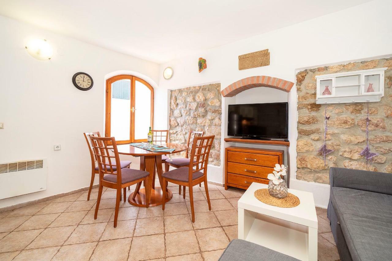 Mediterranean Apartment Korina Башка Экстерьер фото